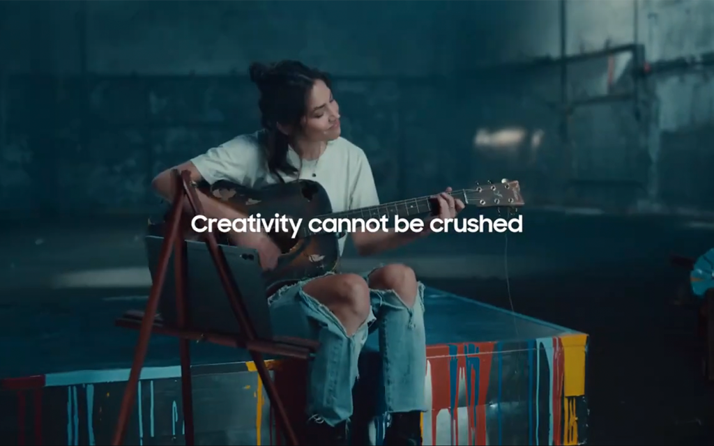 Samsung、AppleのiPad Pro広告「Crash!」を風刺する広告「UnCrush」を公開